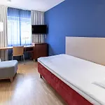 Hotel Scandic Go, Eerikinkatu 30 Turku