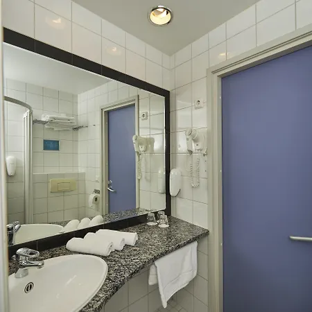 스칸딕 투르쿠 3*