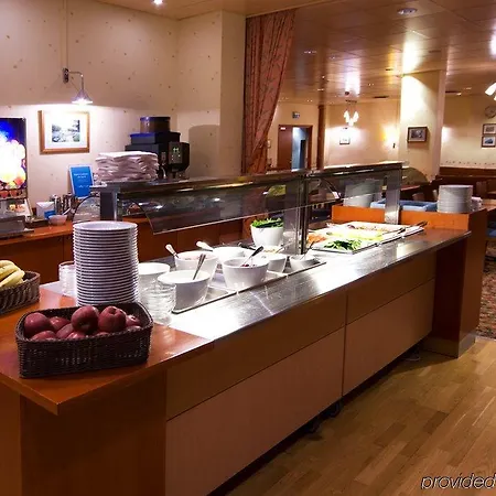 Scandic Atrium Hotel 3*